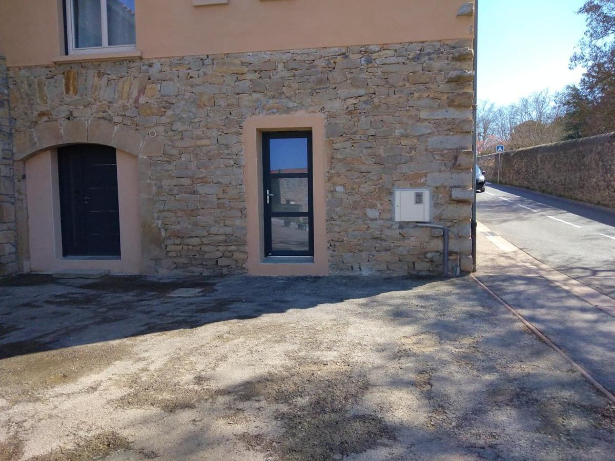 Studio Le Menascle Saint-Georges-de-Luzençon 外观 照片